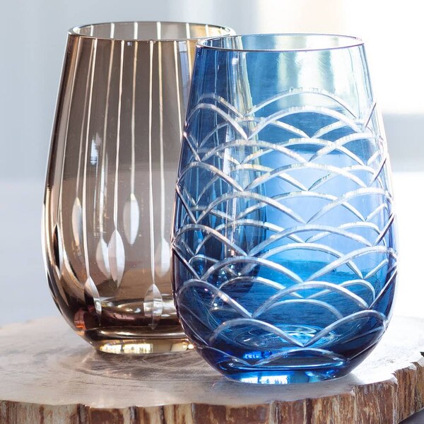 https://www.iwawine.com/Images/items/bella-festiva-stemless-wine-glasses_20.jpg?resizeid=28&resizeh=600&resizew=600