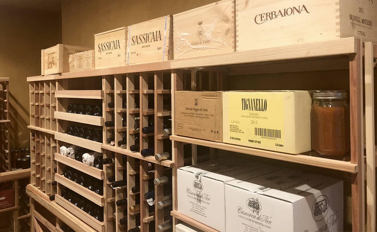 Wine Cellar With Efficient Wood Wine Racks